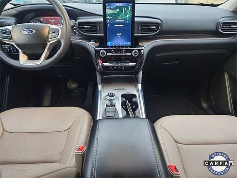 Certified 2023 Ford Explorer Limited w/ Limited Technology Package image 8