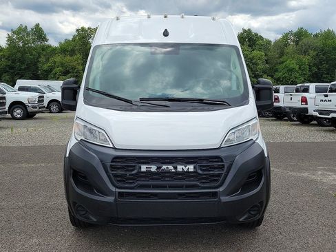 Used 2023 RAM ProMaster 2500 image 4