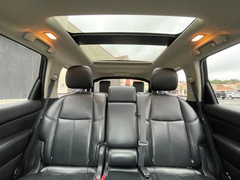 Used 2015 Nissan Pathfinder Platinum image 42