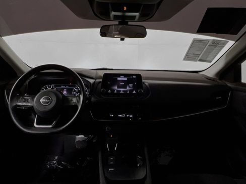 Used 2023 Nissan Rogue SV image 30