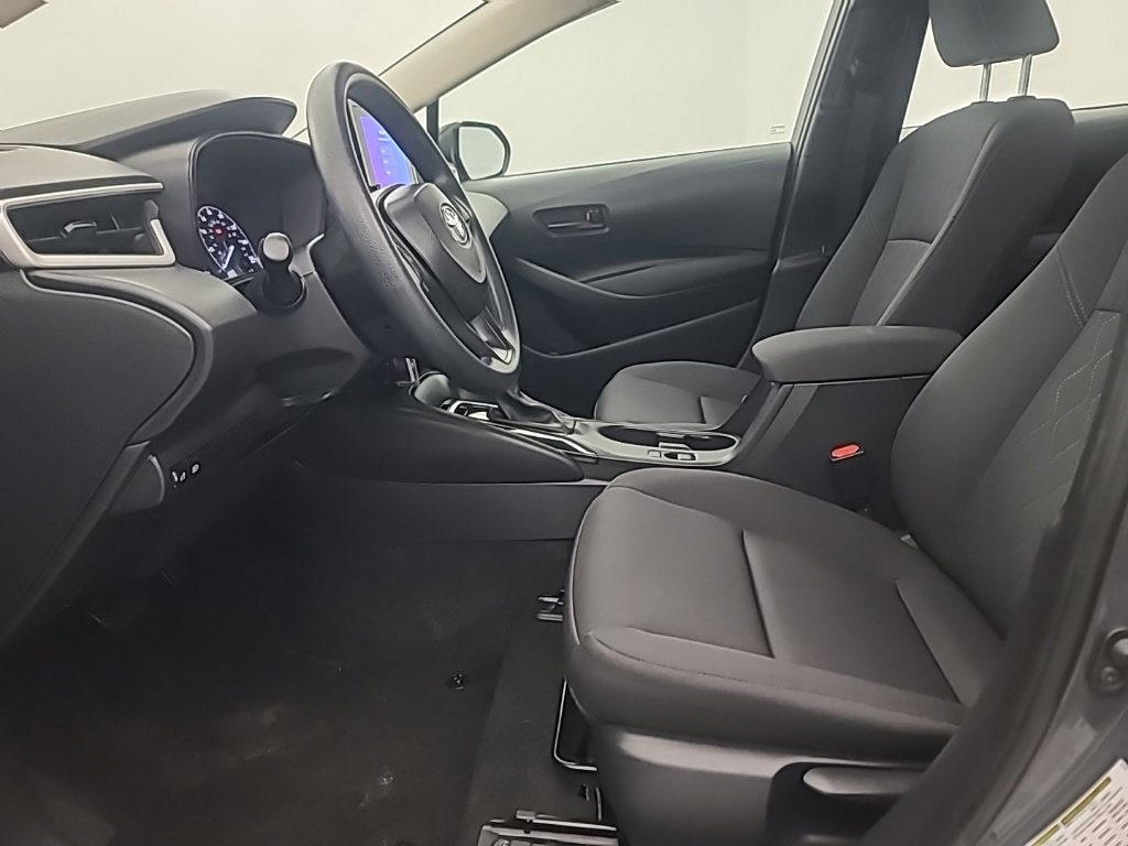Used 2025 Toyota Corolla LE FWD image 25