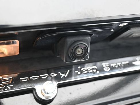 Used 2022 Nissan Sentra SV FWD image 28