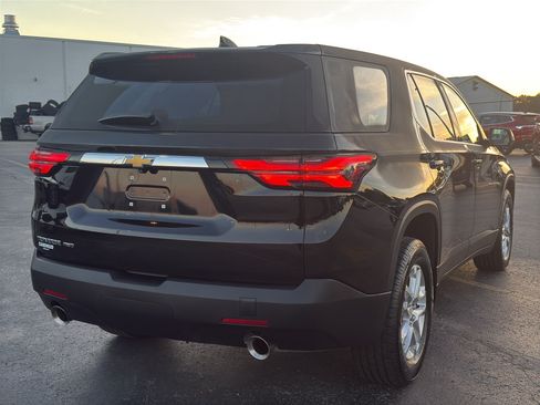 Certified 2023 Chevrolet Traverse LS w/ LPO, Floor Liner Package AWD/4WD image 5