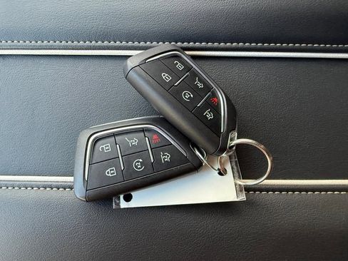 Used 2024 Cadillac Escalade Sport w/ LPO, ONYX Package image 46