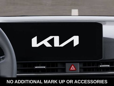 New 2026 Kia Carnival FWD image 20