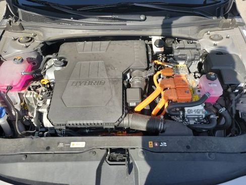 Certified 2025 Hyundai Elantra SEL FWD image 27