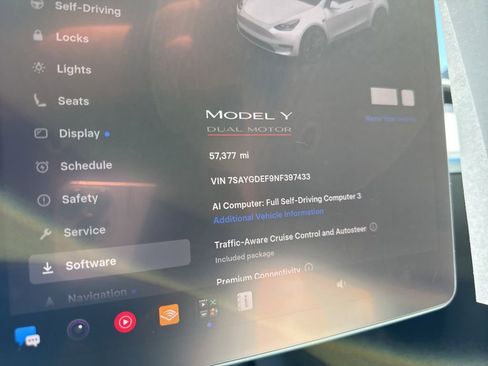 Used 2022 Tesla Model Y Performance AWD/4WD image 7