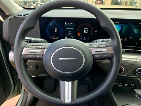 New 2026 Hyundai Kona SE image 11