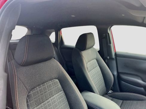 Used 2025 Honda HR-V Sport image 26