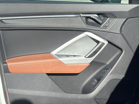 Used 2022 Audi Q3 2.0T Premium Plus image 12