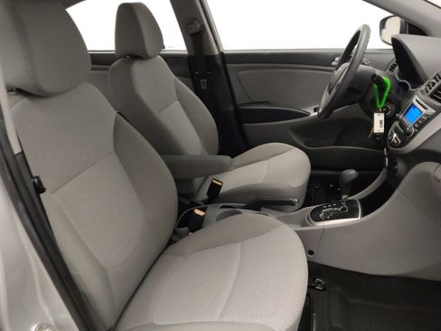 Used 2014 Hyundai Accent GLS image 21