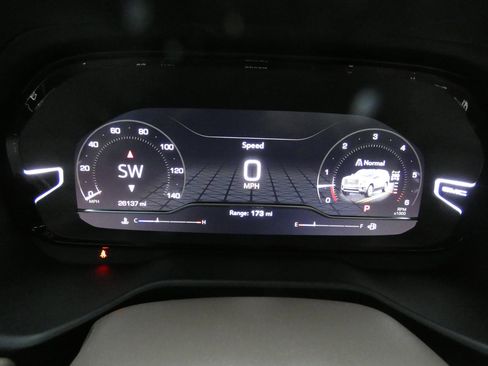 Used 2022 GMC Yukon Denali w/ Denali Ultimate Package image 22