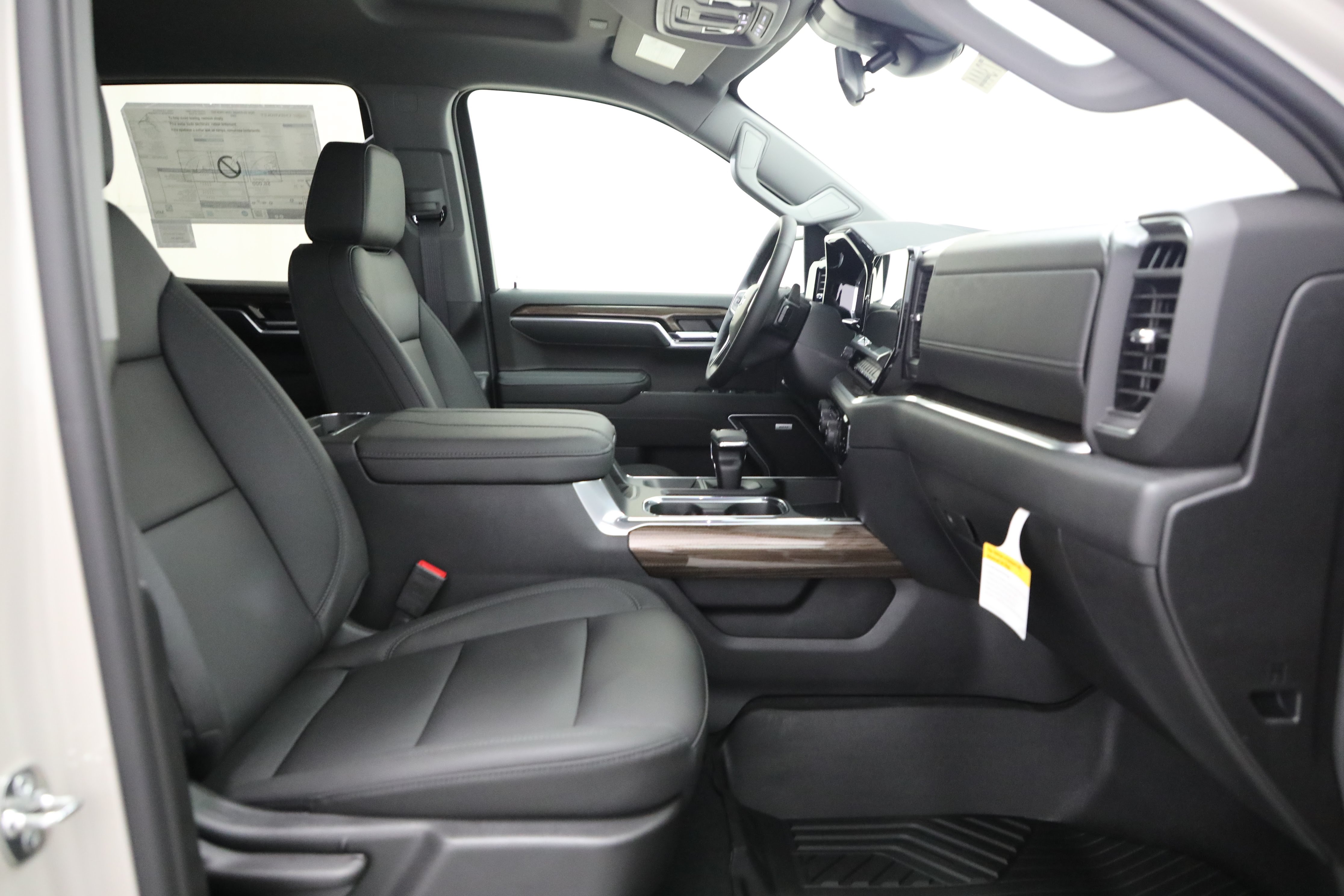 New 2026 Chevrolet Silverado 1500 RST w/ RST All Star Premium Package AWD/4WD image 8