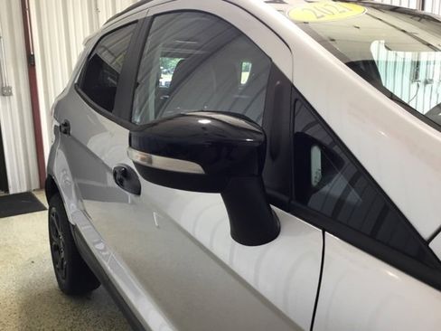 Used 2021 Ford EcoSport SES image 23