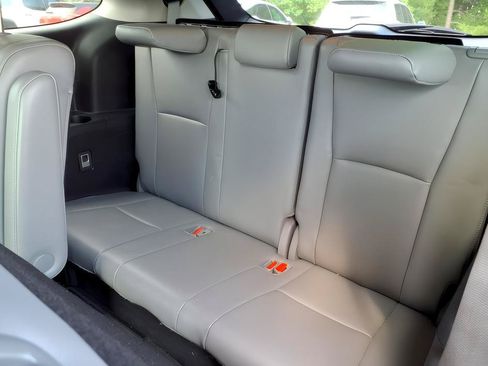 Used 2022 Toyota Highlander Platinum AWD/4WD image 13