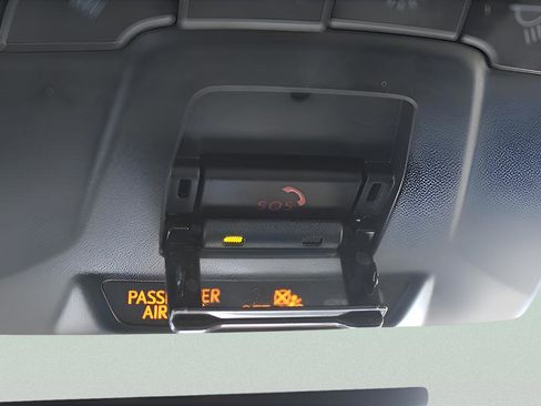 Used 2025 Toyota Corolla LE FWD image 15
