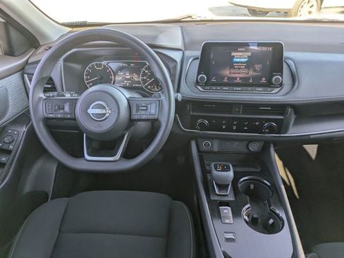 Used 2023 Nissan Rogue S image 26