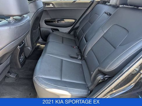 Used 2021 Kia Sportage EX w/ EX Technology Package AWD/4WD image 17