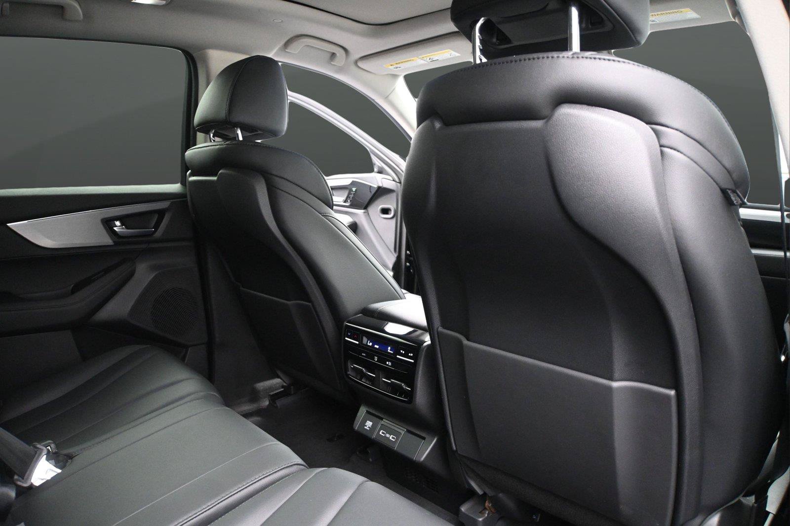 Used 2024 Acura MDX SH-AWD image 17