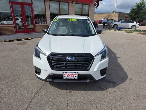 Used 2023 Subaru Forester image 3