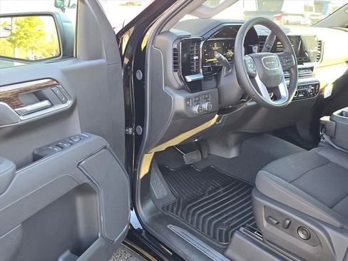 New 2026 GMC Sierra 1500 Elevation image 4