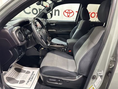 Used 2023 Toyota Tacoma TRD Off-Road image 23