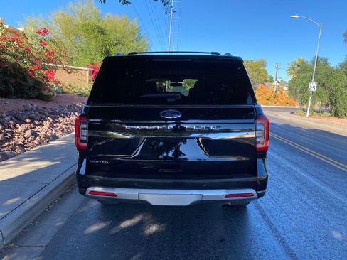 Used 2024 Ford Expedition Limited image 5