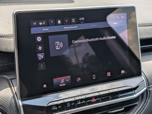 Used 2022 Jeep Compass Latitude w/ Convenience Group FWD image 27