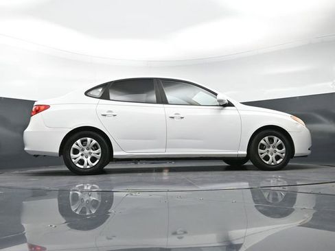 Used 2009 Hyundai Elantra GLS image 65