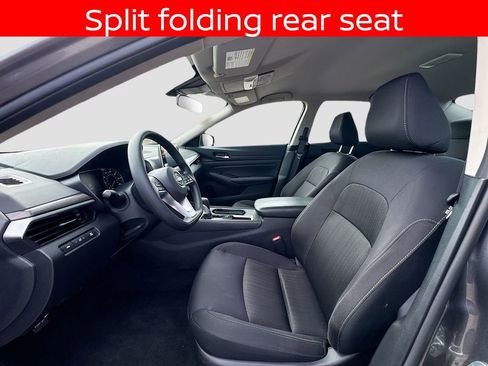 Used 2025 Nissan Altima 2.5 SV image 18