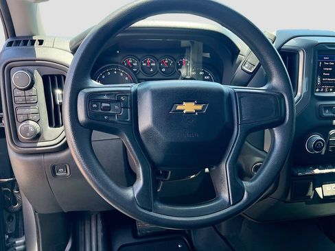 Used 2025 Chevrolet Silverado 1500 Custom Trail Boss w/ Dark Appearance Package AWD/4WD image 11