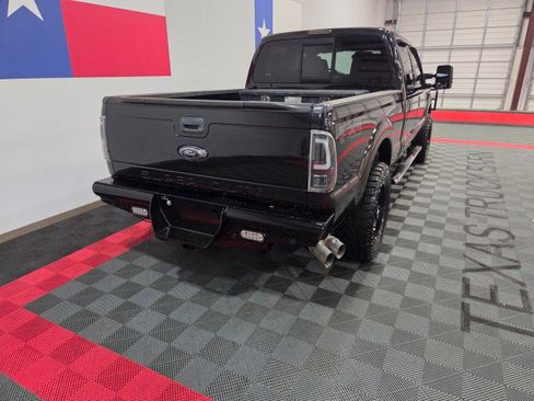 Used 2015 Ford F250 Lariat w/ Lariat Ultimate Package image 19