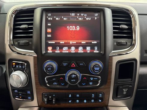 Used 2017 RAM 1500 Laramie w/ Convenience Group AWD/4WD image 21