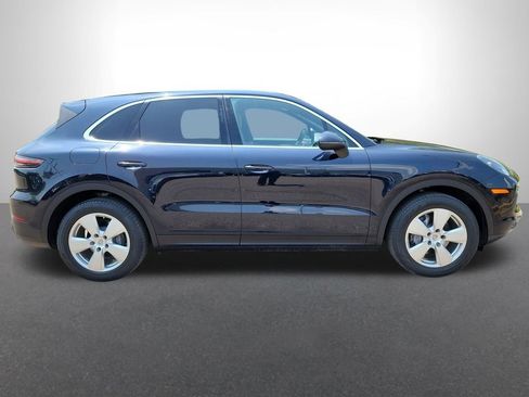 Used 2020 Porsche Cayenne AWD/4WD image 6