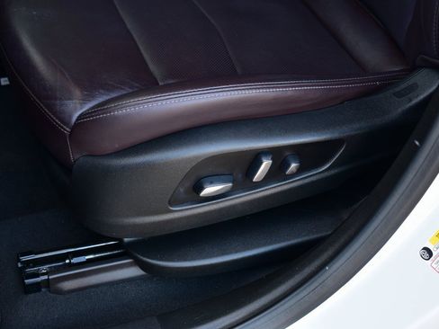 Used 2020 Cadillac XT6 Premium Luxury image 18