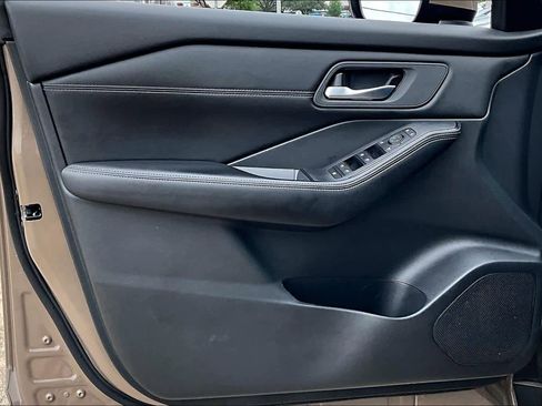 Certified 2024 Nissan Rogue SV w/ SV Premium Package FWD image 20