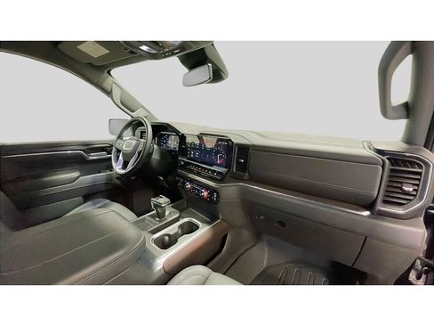 Used 2024 GMC Sierra 1500 SLT w/ SLT Premium Plus Package image 17