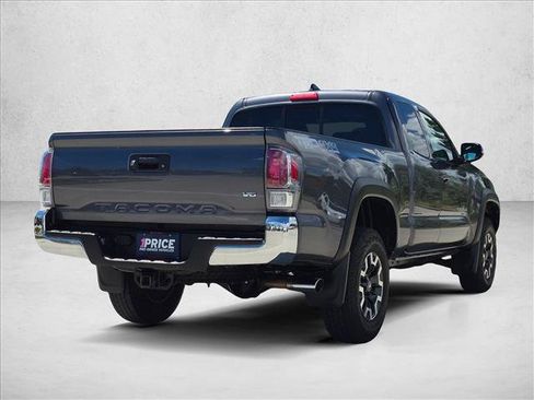 Used 2022 Toyota Tacoma TRD Off-Road AWD/4WD image 5