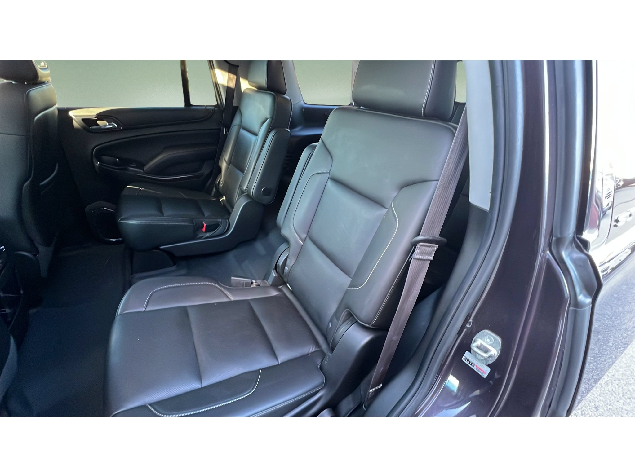 Used 2015 GMC Yukon SLT w/ Open Road Package AWD/4WD image 28