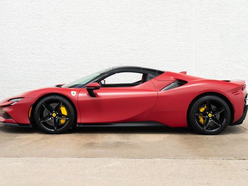 Used 2023 Ferrari SF90 Spider AWD/4WD image 13