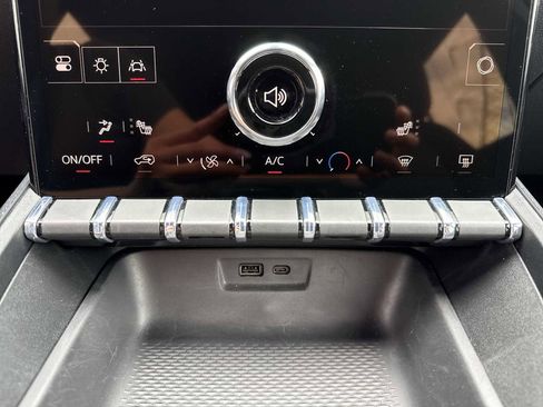 Used 2026 GMC Terrain Elevation FWD image 19
