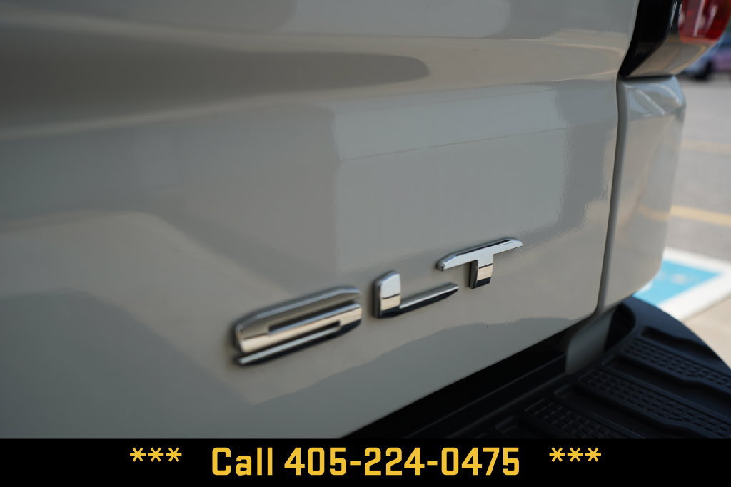 Used 2025 GMC Sierra 1500 SLT AWD/4WD image 7