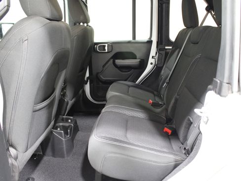 Used 2021 Jeep Wrangler Unlimited Sport image 25