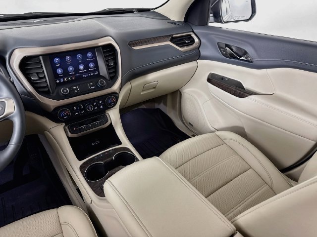 Used 2023 GMC Acadia Denali w/ Denali Ultimate Package AWD/4WD image 27