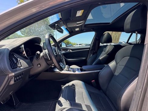 Used 2023 Kia Stinger GT2 AWD/4WD image 19