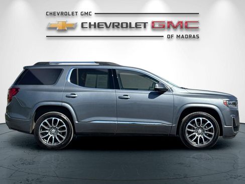Used 2022 GMC Acadia Denali w/ Denali Ultimate Package AWD/4WD image 2