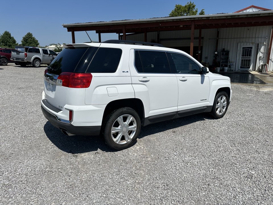 Used 2017 GMC Terrain SLE w/ Convenience Package AWD/4WD image 5