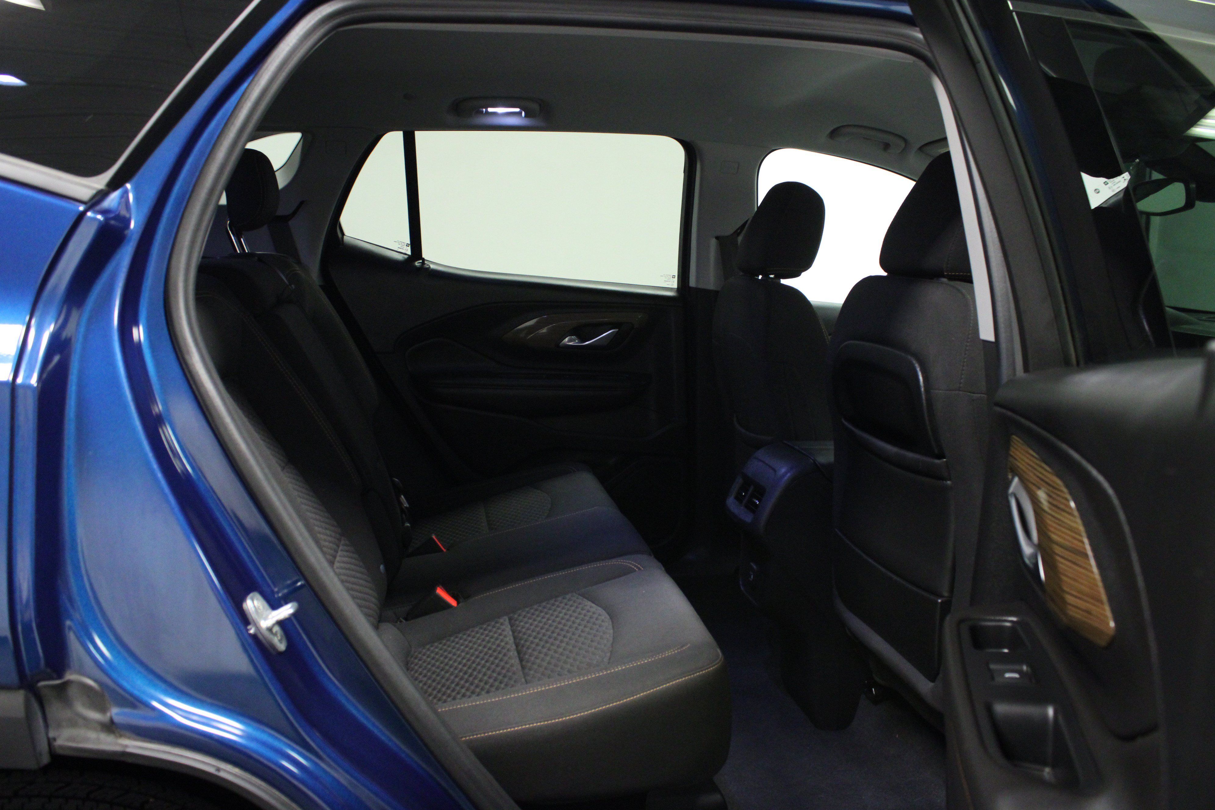 Used 2020 GMC Terrain SLE w/ Driver Convenience Package AWD/4WD image 15
