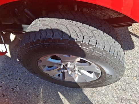 Used 2013 Ford F150 STX w/ Mid Equipment Group AWD/4WD image 17