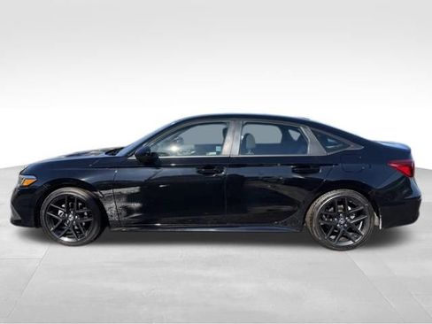 Used 2023 Honda Civic Sport image 4